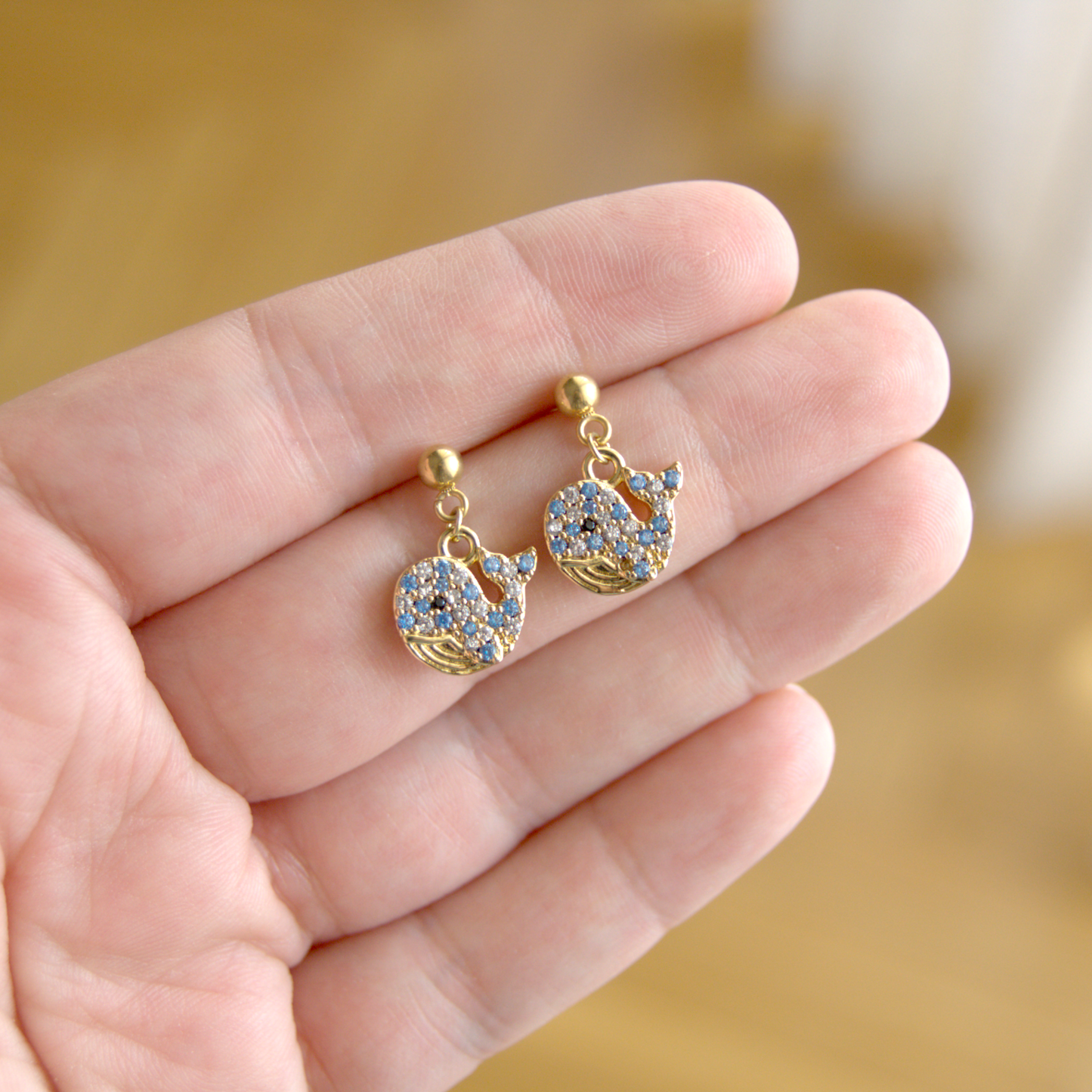 Pendientes Ballena